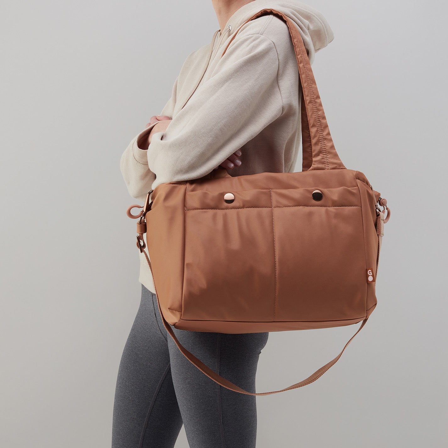 ALL IN ONE Tote in CaRefiber recycled nylon - Jet - Image 9