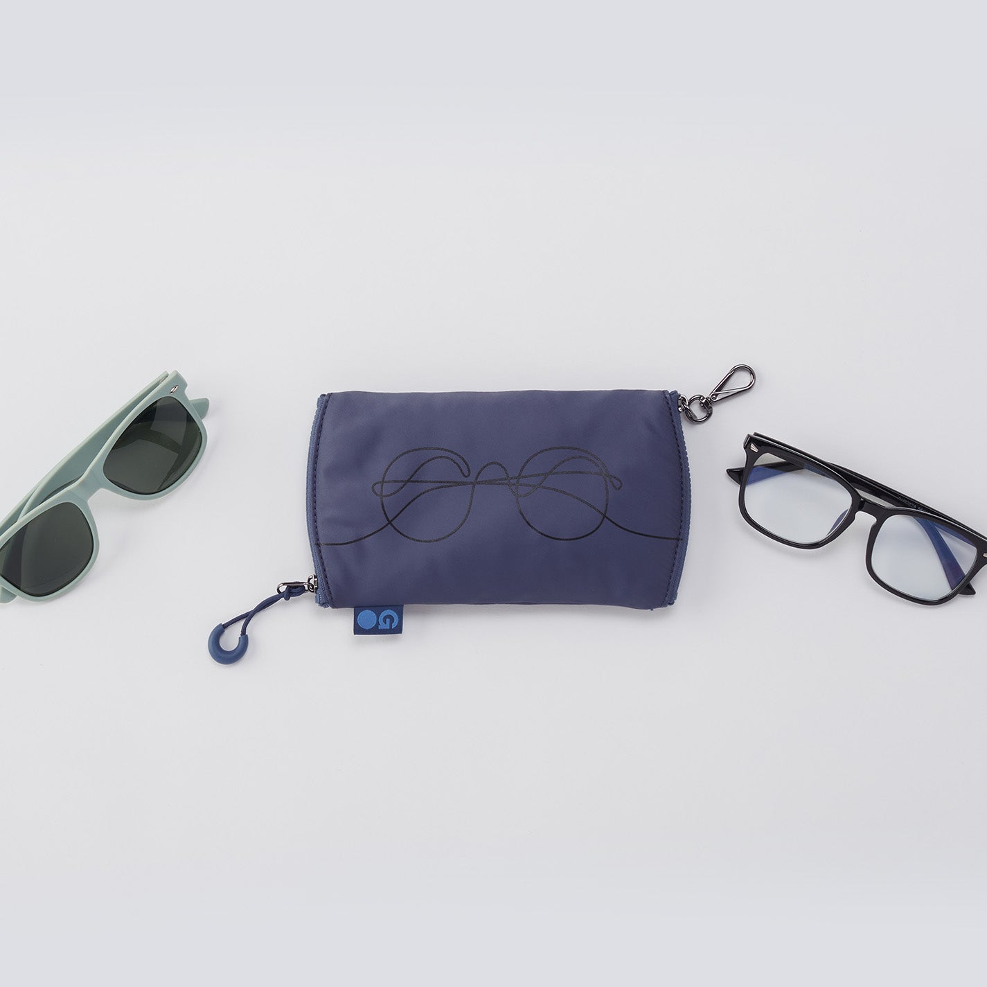 DOUBLE VISION Clip Eyewear Organizer in CaRefiber recycled nylon - Ocean - Image 7