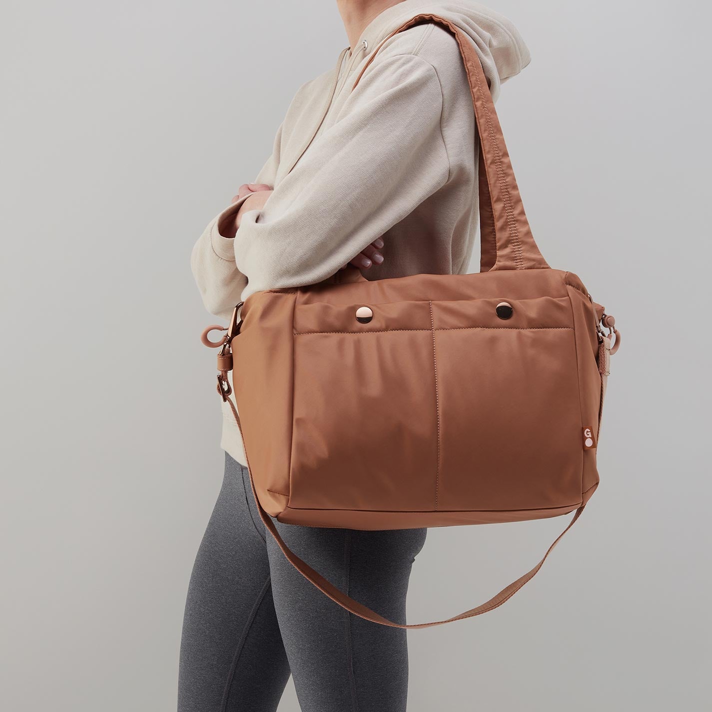 ALL IN ONE Tote in CaRefiber recycled nylon - Quilted Jet - Image 4