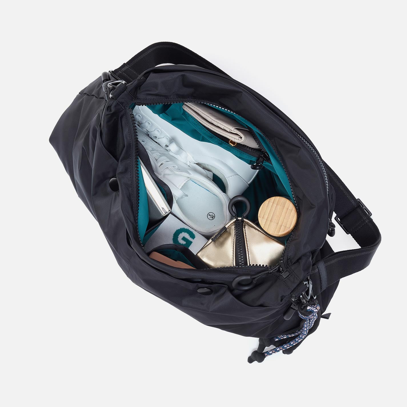 THE BIG DRAW Crossbody in CaRefiber recycled nylon - Ocean - Image 2