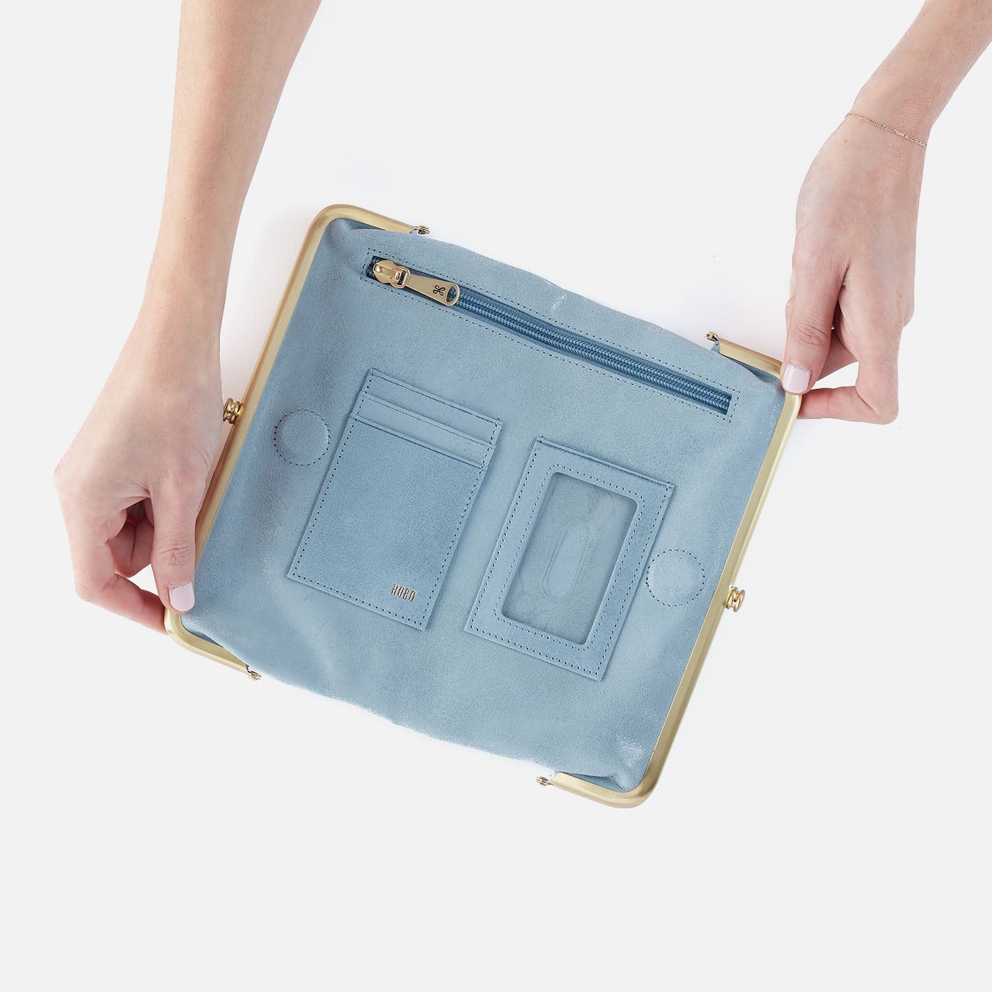 Lauren Clutch-Wallet In Buffed Leather - Sky - Image 3