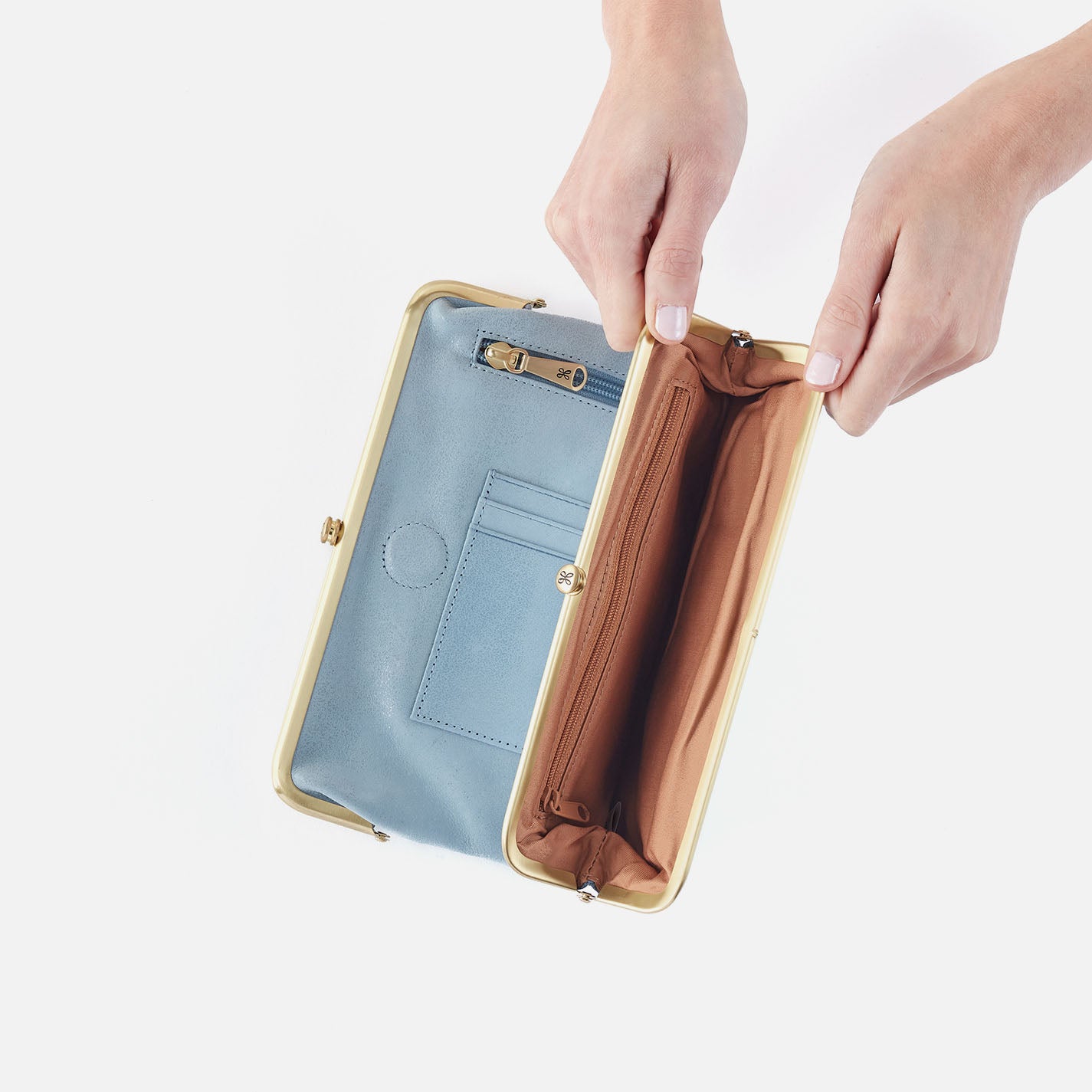 Lauren Clutch-Wallet In Buffed Leather - Sky - Image 4
