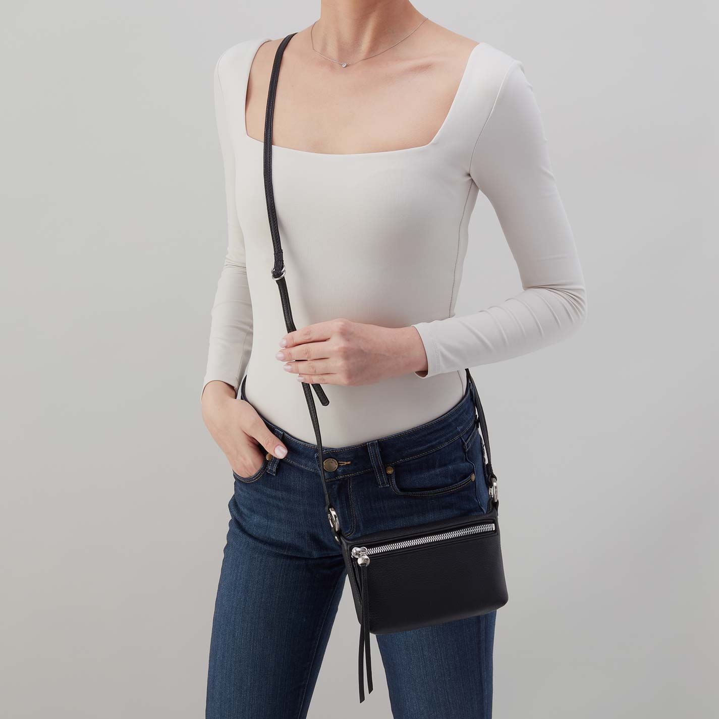 Run About Crossbody in Pebbled Leather - Black - Image 2