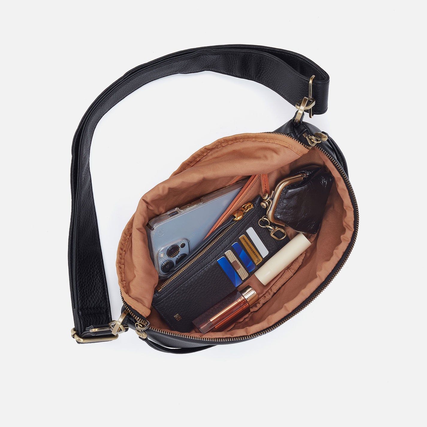 Hunter Medium Belt Bag In Pebbled Leather - Black - Image 4