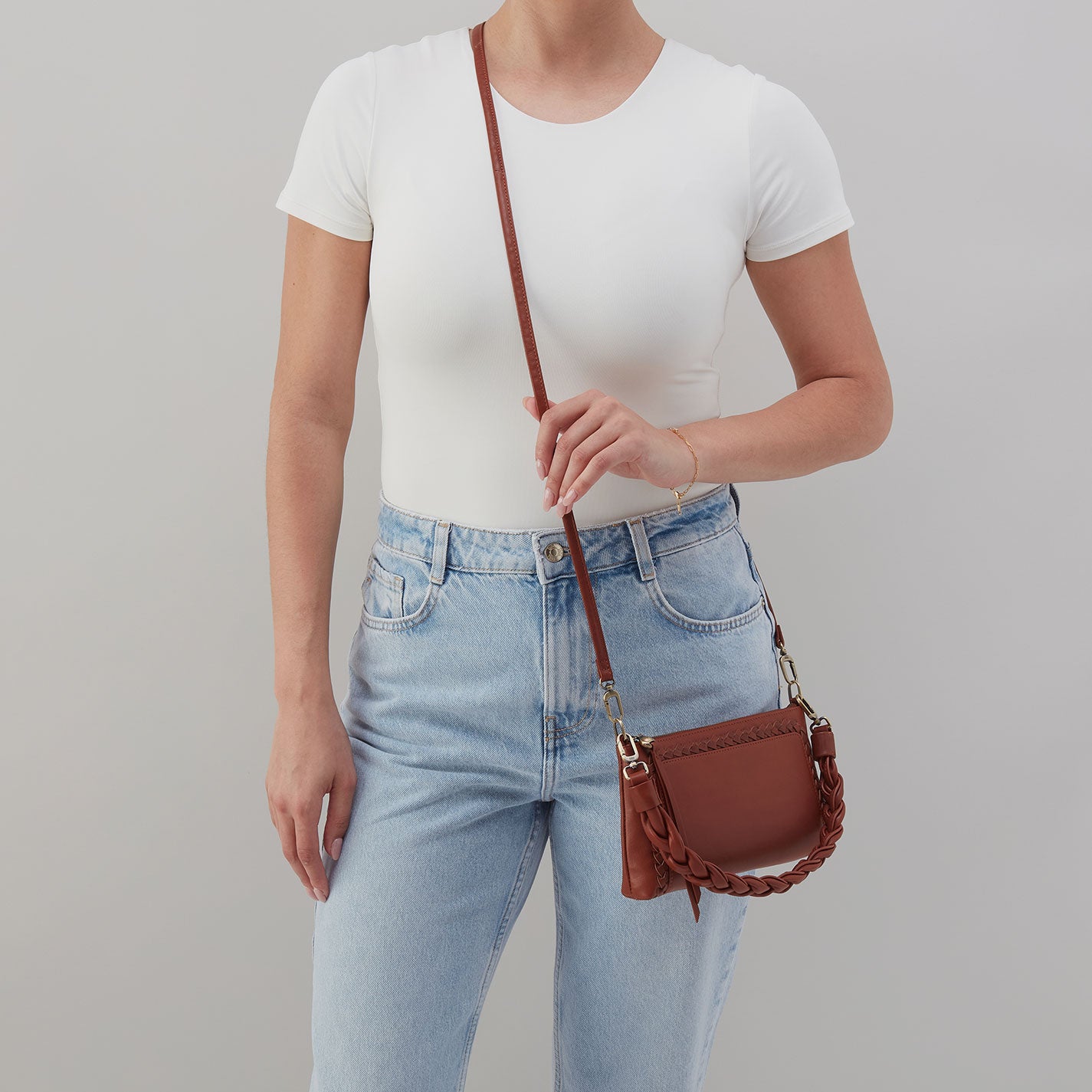 Darcy Crossbody In Smooth Leather - Luggage - Image 3