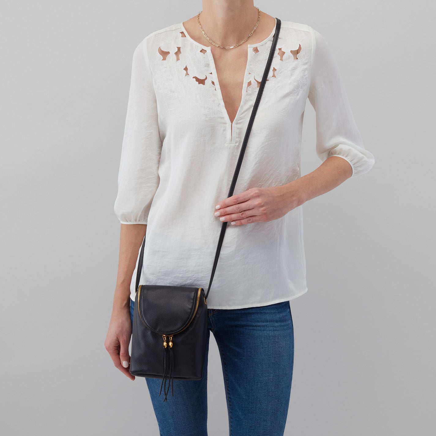 Fern Crossbody in Pebbled Leather - Taupe - Image 2