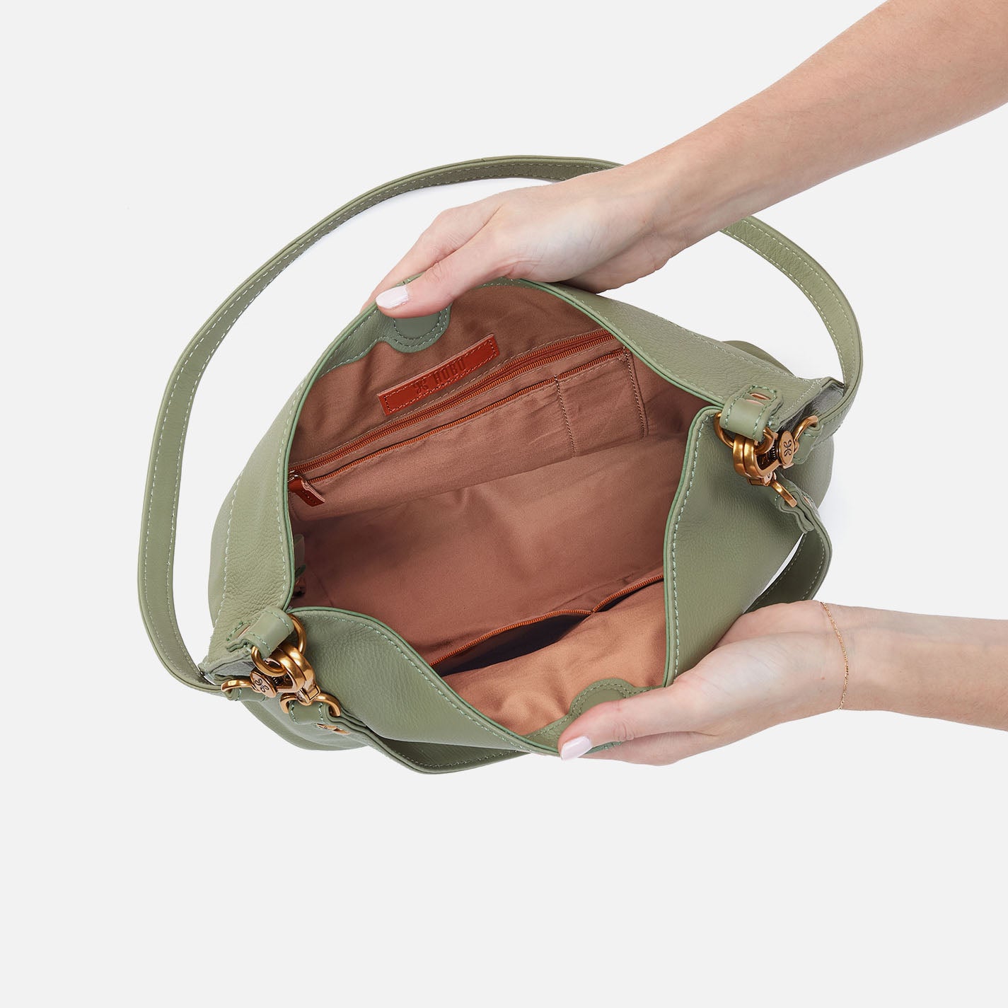Pier Shoulder Bag In Pebbled Leather - Watercress - Image 3
