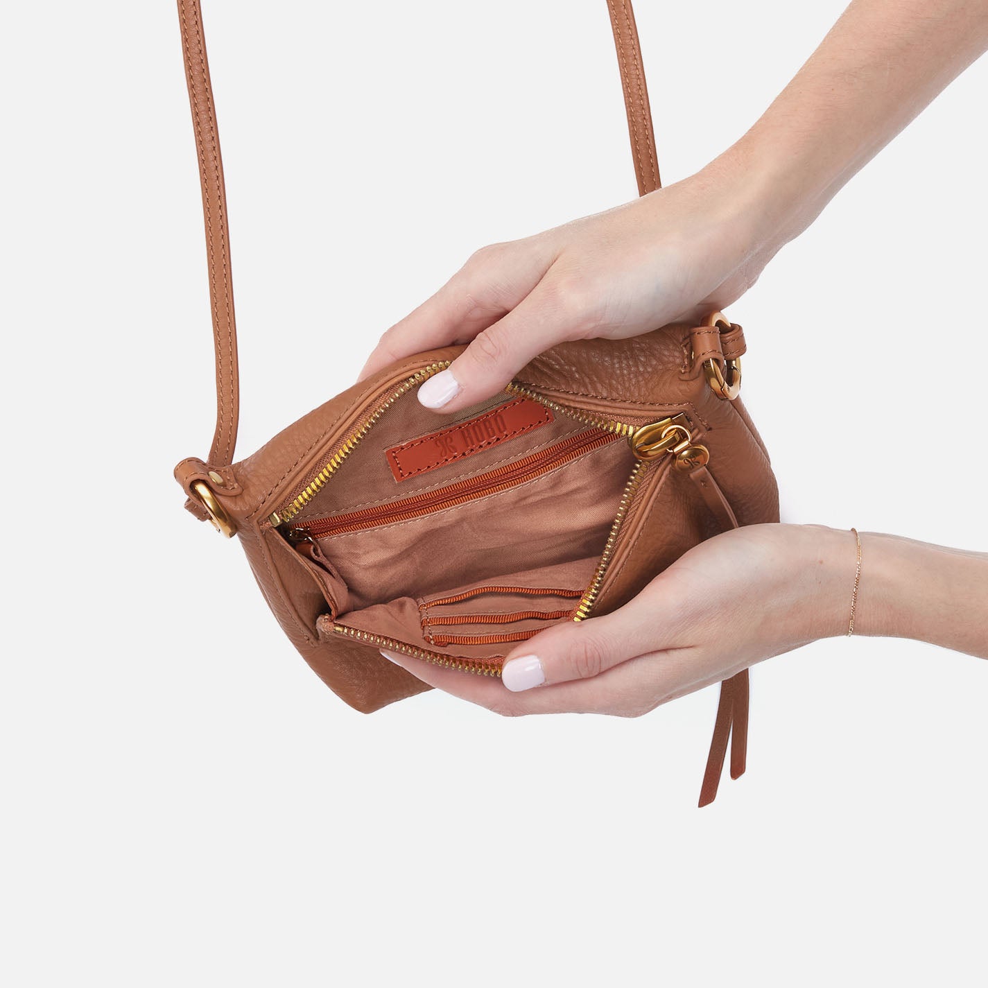 Run About Crossbody In Pebbled Leather - Warm Honey - Image 3