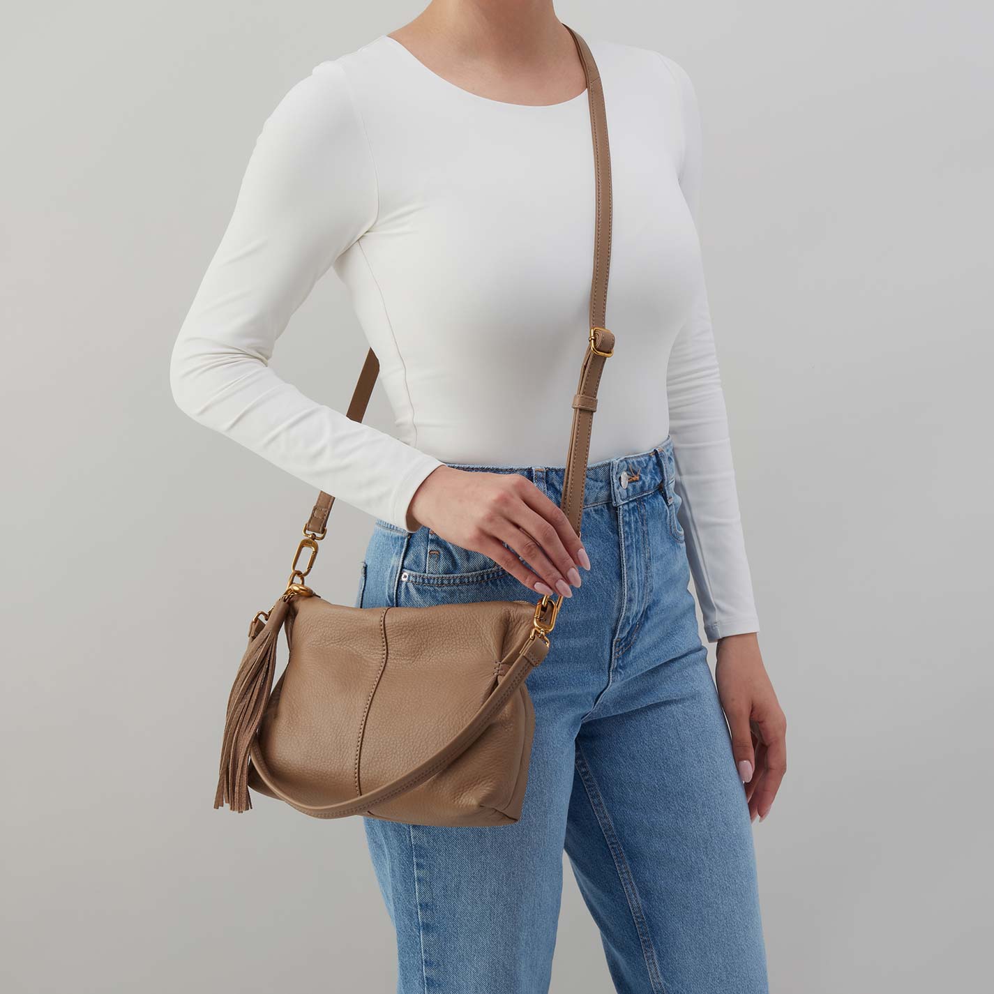 Kori Crossbody in Pebbled Leather - Cedar Sagebrush - Image 3