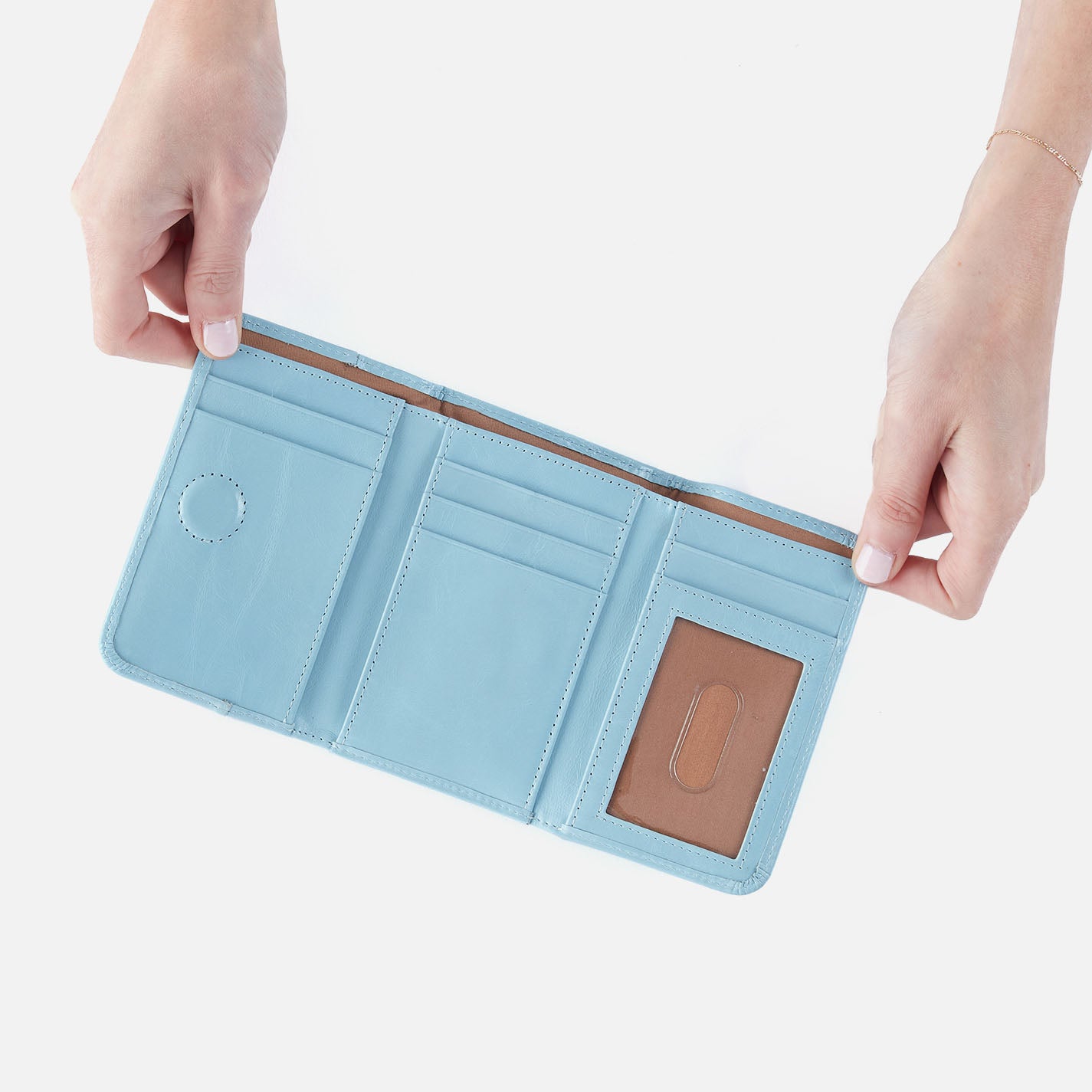 Jill Trifold Wallet In Polished Leather - Stratosphere - Image 2