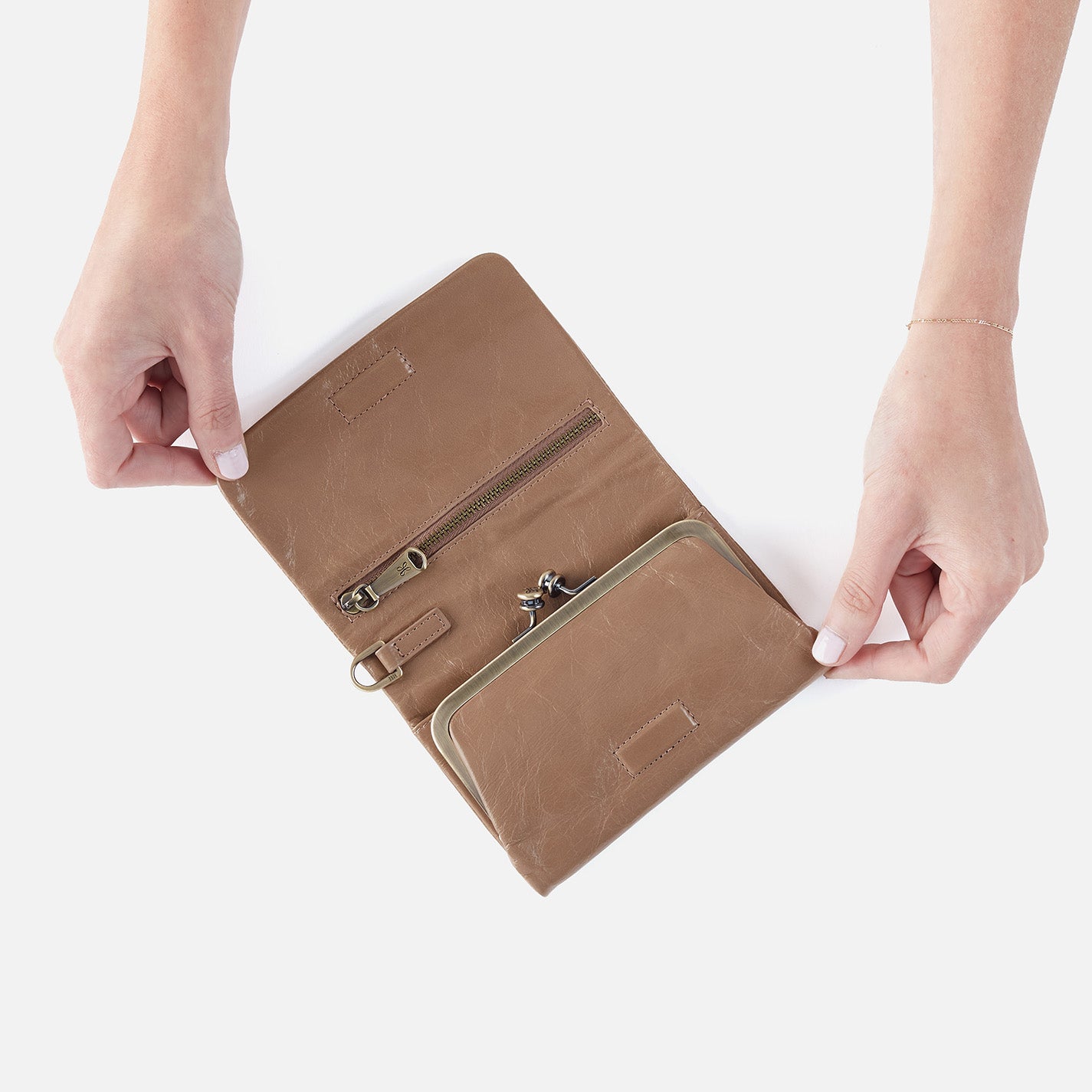 Ross Bead Wristlet In Polished Leather - Cashmere - Image 4